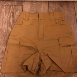 Safari shorts, khaki färgade