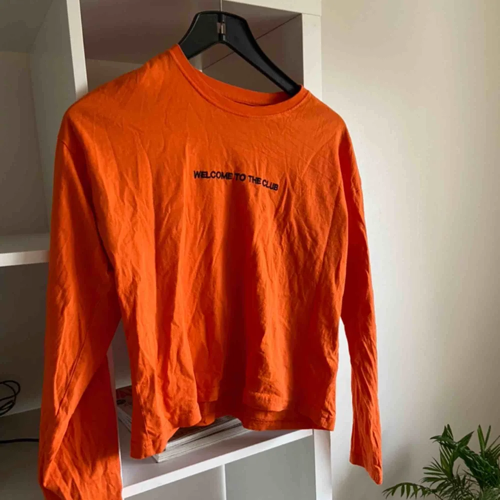 Orange tröja från Carlings, använd få gånger 😇. Toppar.
