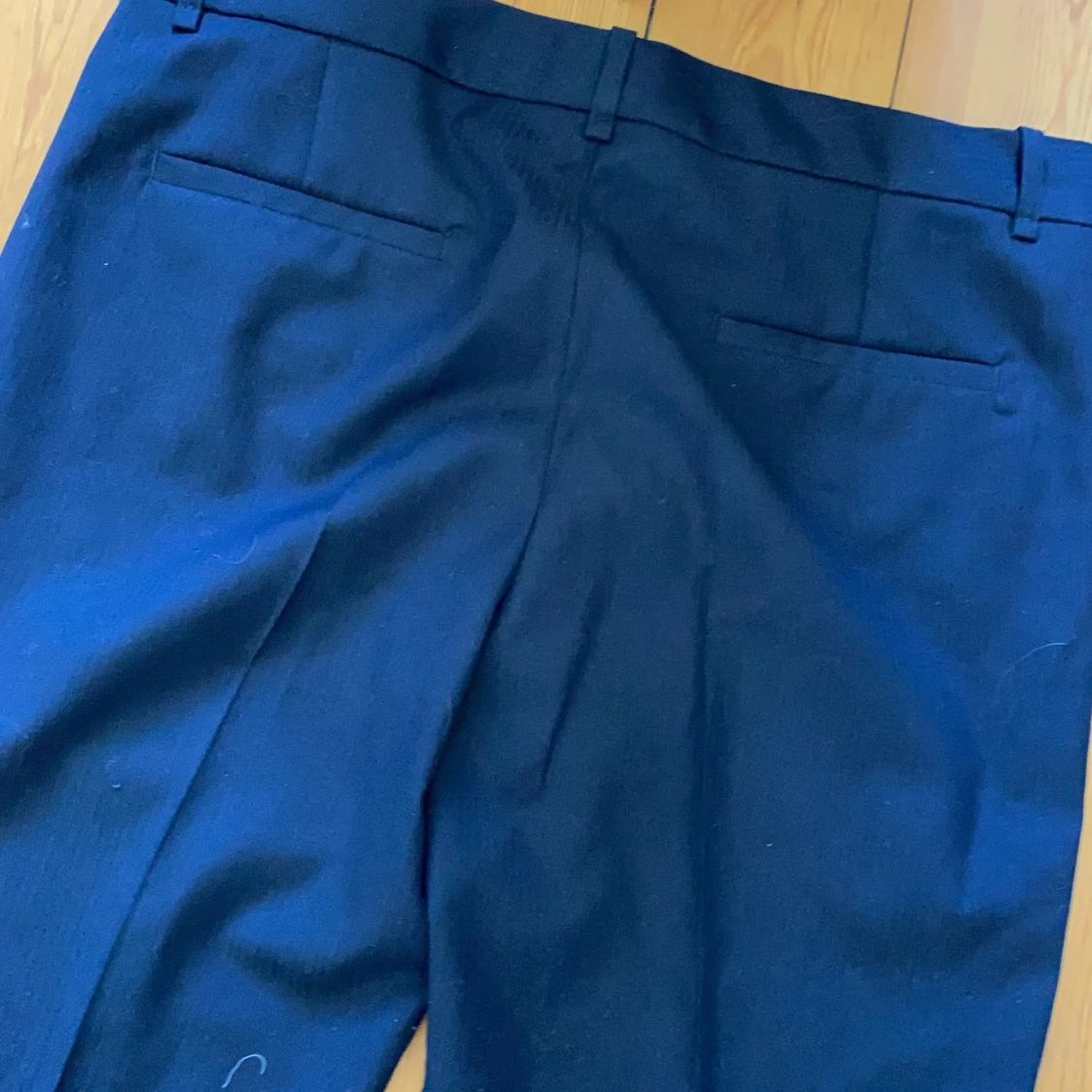 Mörkblå (färgen tas upp fel) kostymbyxor - 91