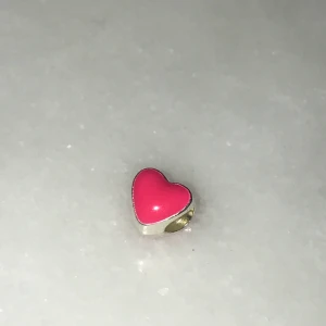 Berlock - Berlock💕 nypris 200kr passar på Pandora armband och liknande