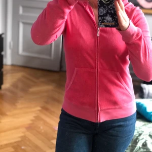 Juicy Couture hoodie PINK - ORGINAL JUICY COUTURE HOODIE - BUD: 120 kr shipment not included 