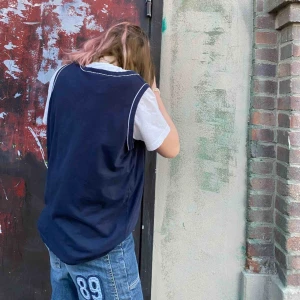  - As coolt linne från nike. Frakt tillkommer, kan möjligtvis mötas upp i Gbg 