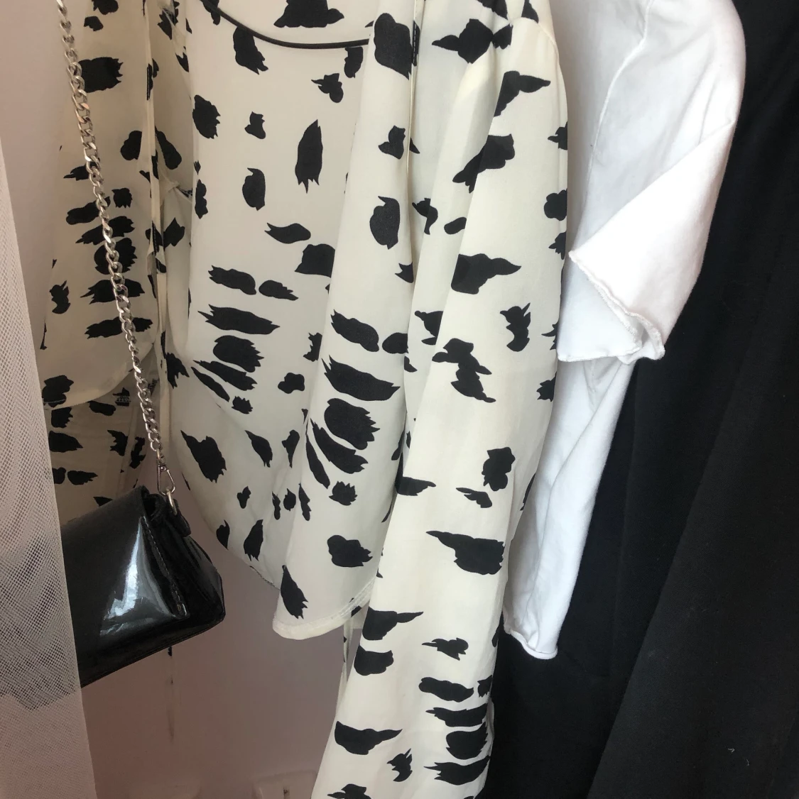 cow-printad ”cardigan”