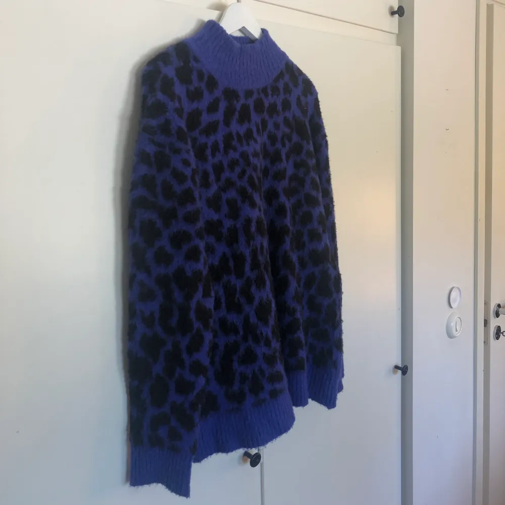 Leopard tröja från nakd fint skick. Stickat.
