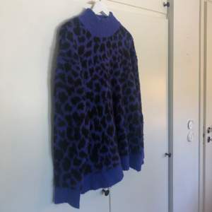 Leopard tröja från nakd fint skick