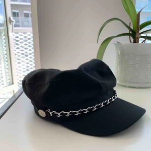  - Säljer en baker boy hat  mössa. Mycket och oanvänd. 