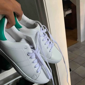  - Skor från chilla, aldrig använda då det inte är min stil🥰