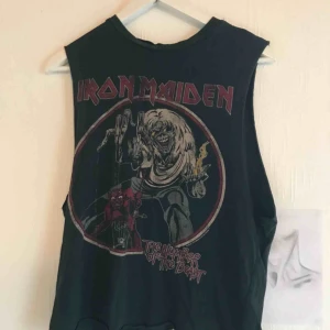  - Snyggt iron maiden linne
