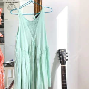  - Mintgrön fin sommarklänning. Fint skick! 🍀  