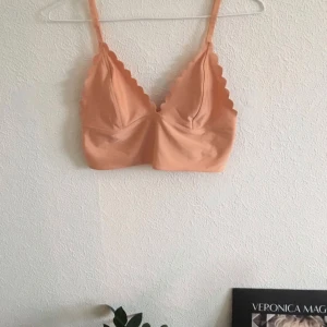  - Såå fint Top. Fel storlek för mig tyvärr. I perfekt skick 