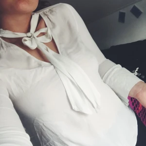  - Supergullig tröja jag inte passar längre. Frakt tillkommer:)