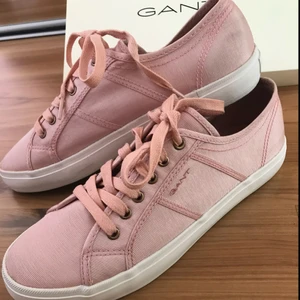  - Jättefina skor från Gant endast testade inomhus, stl 41 passar mer som 40