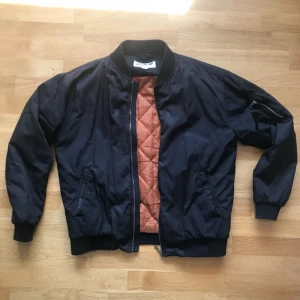  - Bombarjacka från Junkyard