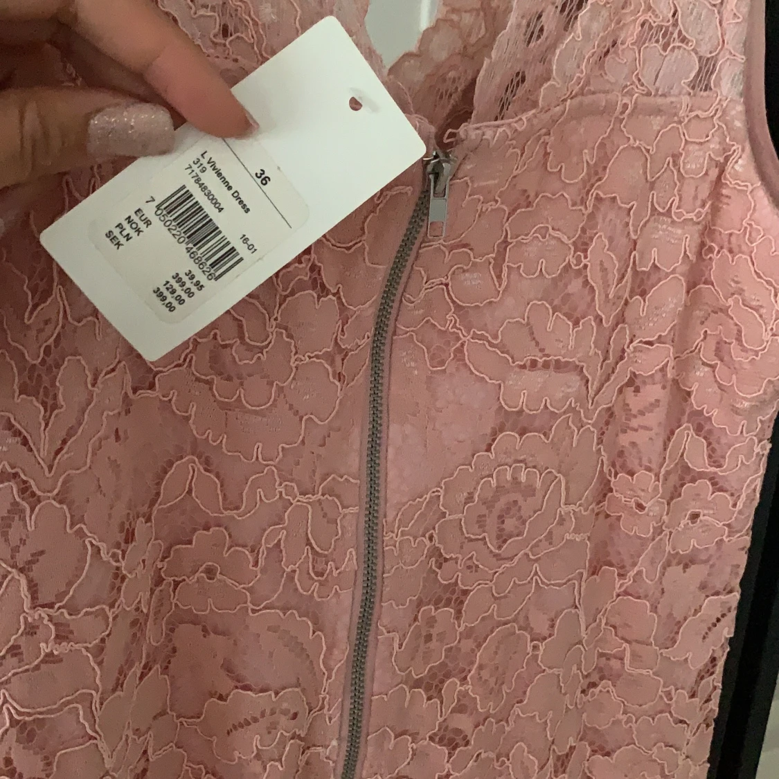 rosa spets klänning  - 91