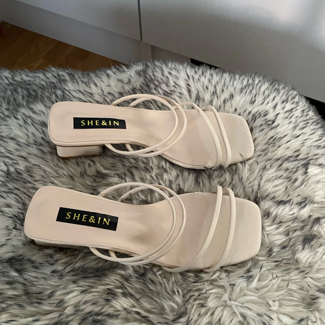 Taxklackar från SheIn storlek 37 - 90