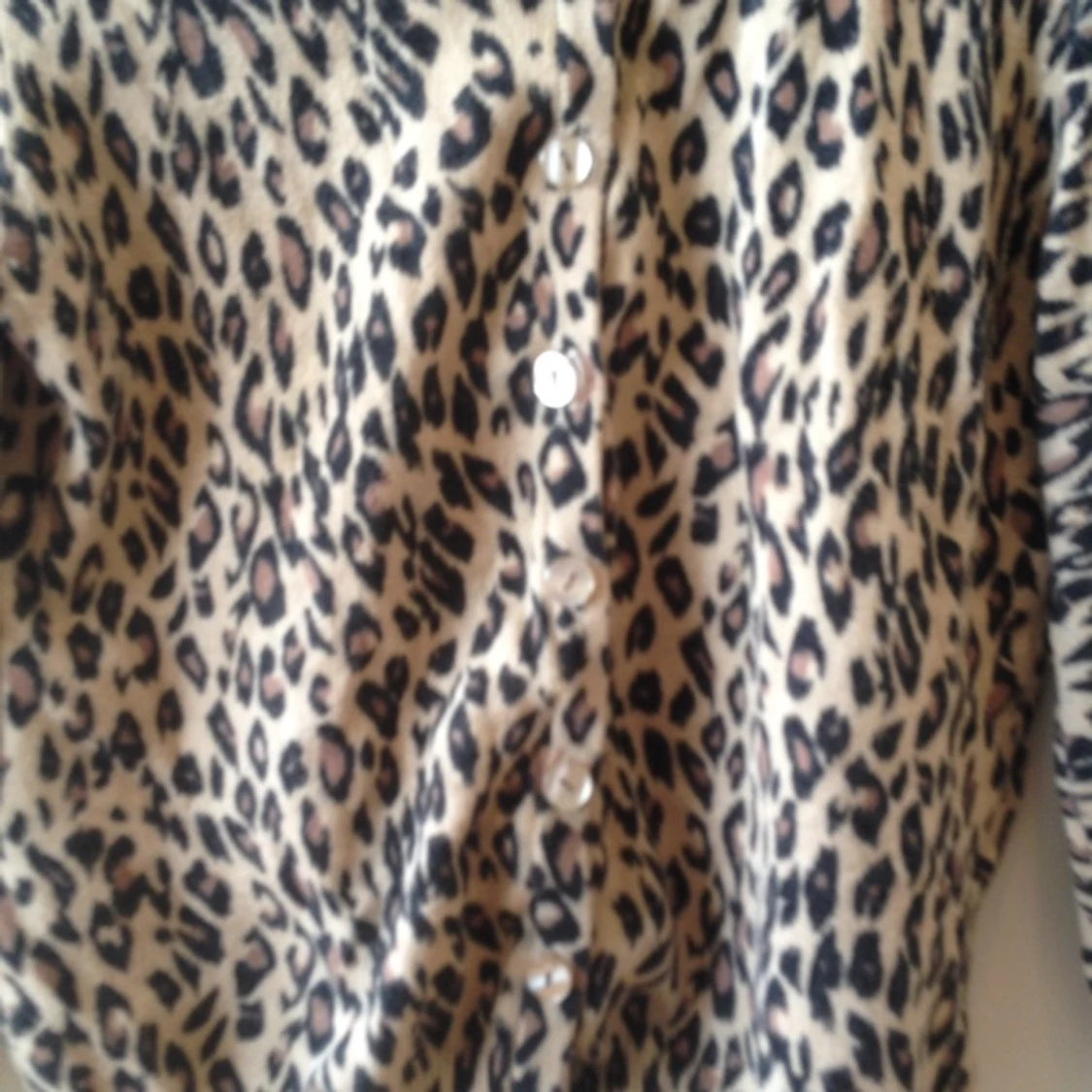 Leopard-kofta. Storlek 40, men passar mig som har XS/S i storlek.  - 1407314759