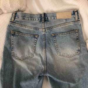 Nästan helt oanvända jeans från BikBok Nypris: 499