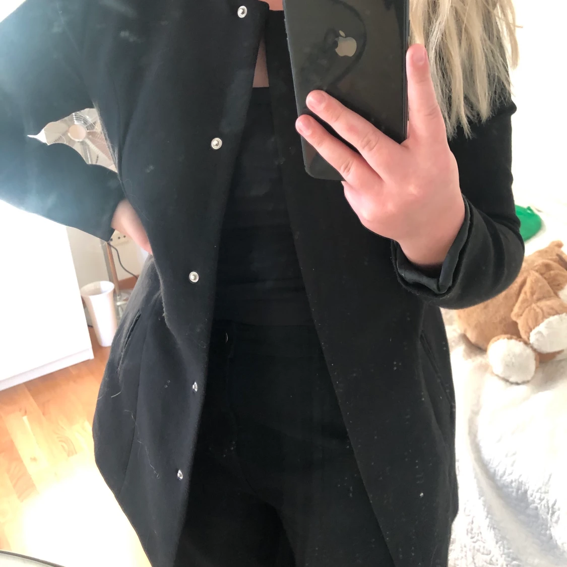 Svart kappa från Jacqueline de Yong - 91