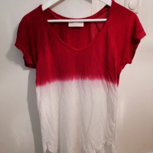  - Säljer min tröja ifrån ZARA, oanvänd 