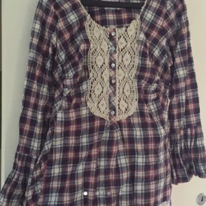  - Supersöt Odd Molly blus (där av priset) Kan skickas! Då blir priset pyttelite dyrare bara😊