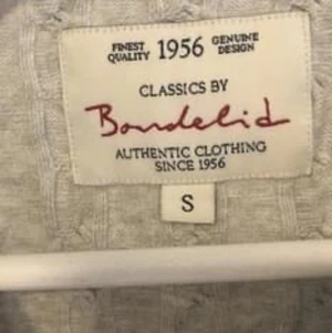 Kabelstickad-tröja från Bondelid - Storlek: S (DM för bättre bilder)