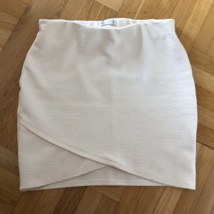 Cubus - Söt stretchiga kjol i fint skick, använt fåtal gånger