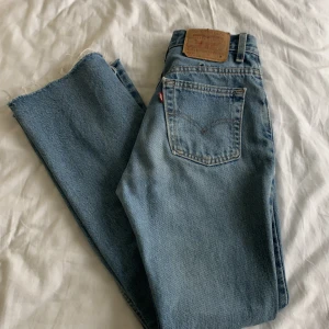 Levis jeans  - Levis 517 boot cut, ganska låga i midjan 