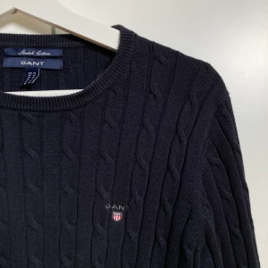 Gant - Navy blå Gant tröja. Fint skick. Strl M.