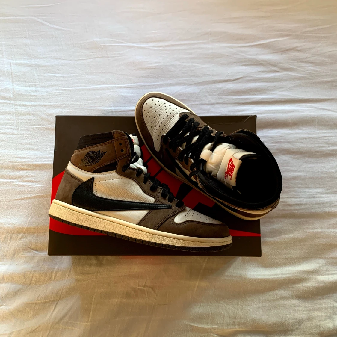 Jordan 1 Travis Scott High