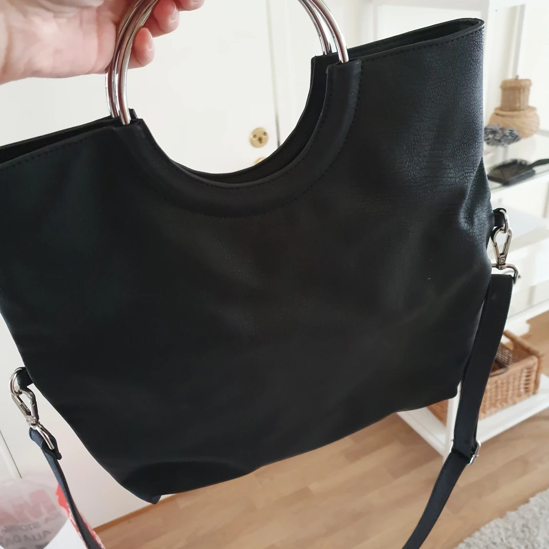 Oanvänd väska från H&M  - 91