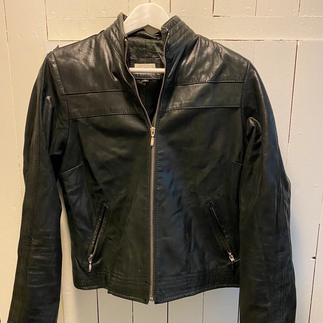 100% läderjacka i strl L