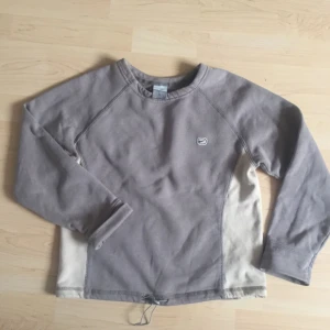  - Nike retro sweatshirt i strl S, fint skick. Finns i Malmö 