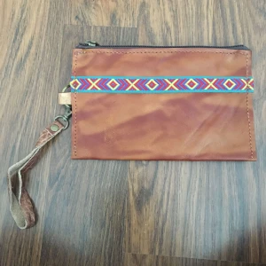  - Handgjord Boho inspirerad Plånbok/väska i fejk läder