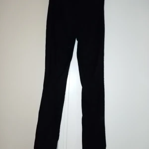 Stehmann  - Säljer mina svarta kostymbyxor storlek 32 dam 