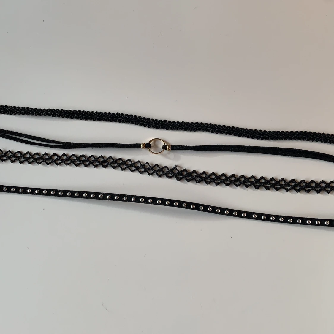 Svarta chokers