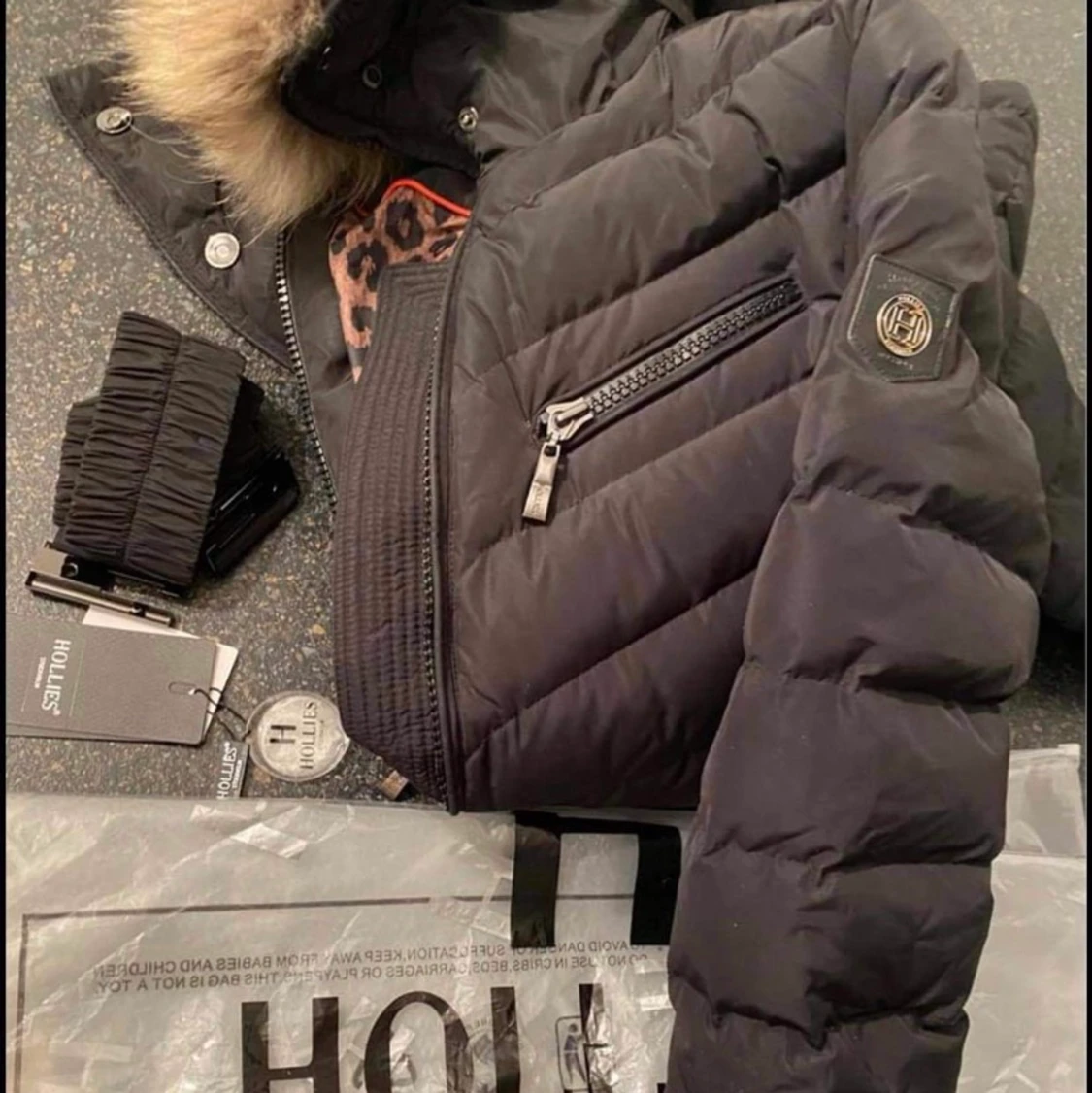 Hollies jacka strl 34 - 91