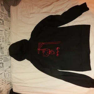 Hello kitty hoodie - Medium stor eller oversized hoodie, hello kitty print