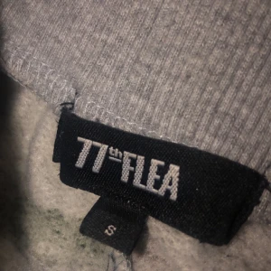 Camoflaug mjukisbyxor str S - Mjukis byxor storlek S (ops väldigt små i storleken), säljer pga för små. Köparen står för frakt ifall ni inte kan mötas upp!