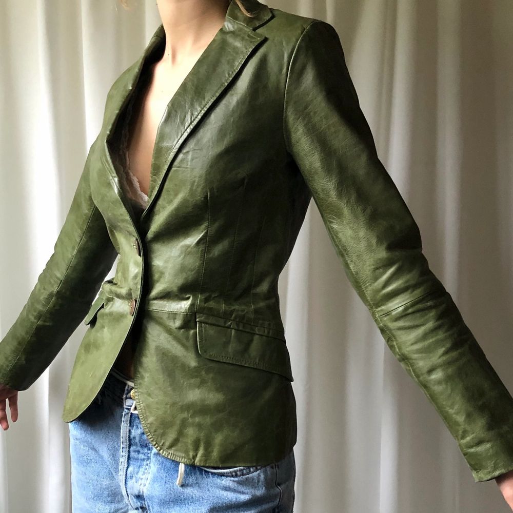 Grön läderjacka - Zara | Plick Second Hand