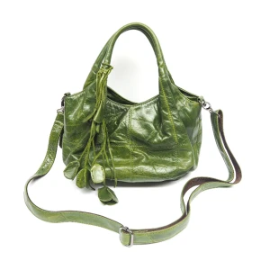  - green handbag  !! användade bara en gång!! skicka pm om du är intresserad.😊 jag kan visa mer bilder.