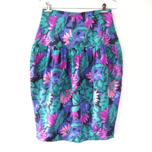  - "vintage skirt" Midja 26 inch höft 40 inch