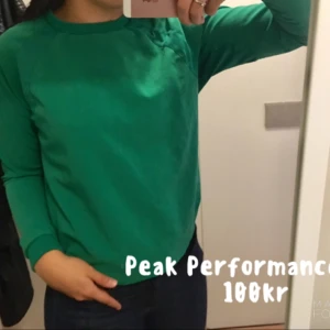  - Peak Performance, knappt använd, strl S.