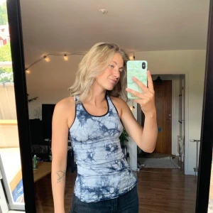 Träningslinne - Träningslinne som aldrig har använts, storlek s, pris 60kr