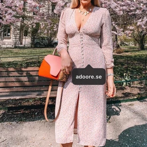 Adoore klänning - Paris Dress Pink från Petra Tungårdens märke Adoore.se (bilderna är tagna från deras instagram)                               Köpt för 1395kr | Strl XL men passar även L & M