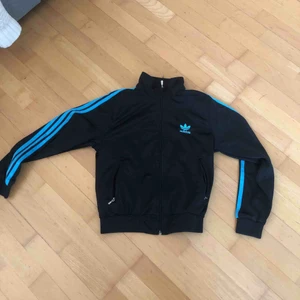  - Liten i storlek mer som en s