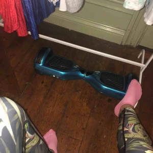  - Säljer airbord använd ett antal gånger några repor bara köptes för 2700 säljer nu för 1999kr CE märkt