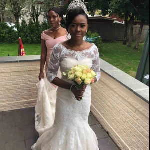  - Jätte fin bröllopskläning. Slöja och krona ingår. Sänkt pris för snabbköp