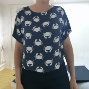  - Kort topp med krabbor. Oanvänd 