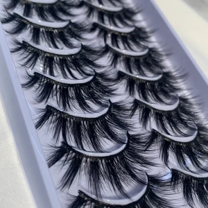 10 par ögonfransar🤍✨ - 10 par veganska fransar✨🐰 säljs för 250kr för 10 par dvs 25kr/par (OBS SÄLJS SOM PAKET) 🦋 faux mink och ger ögonen är mer ”vaken” och ”dolleye” effekt🍬 passar lika bra till vardags som fest💙 frakt tillkommer