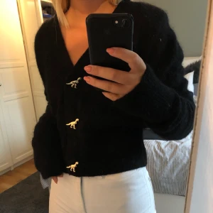 Other stories kofta - Jättefint skick, skönt material. Frakt 69 kr. 